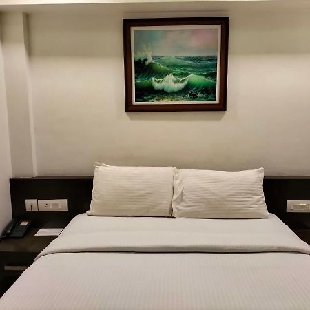 Saas Residency Hotel โคชิโคด ภายนอก รูปภาพ