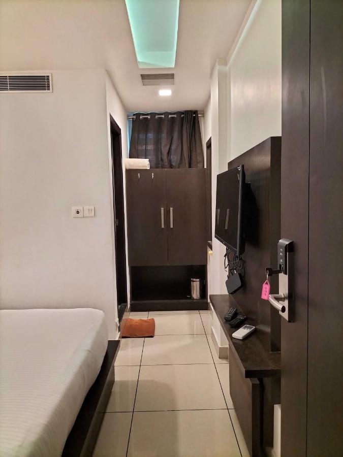 Saas Residency Hotel โคชิโคด ภายนอก รูปภาพ