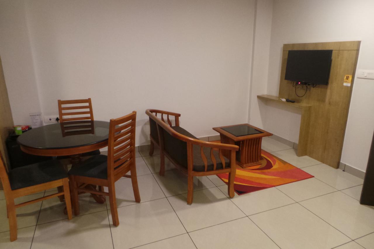 Saas Residency Hotel โคชิโคด ภายนอก รูปภาพ