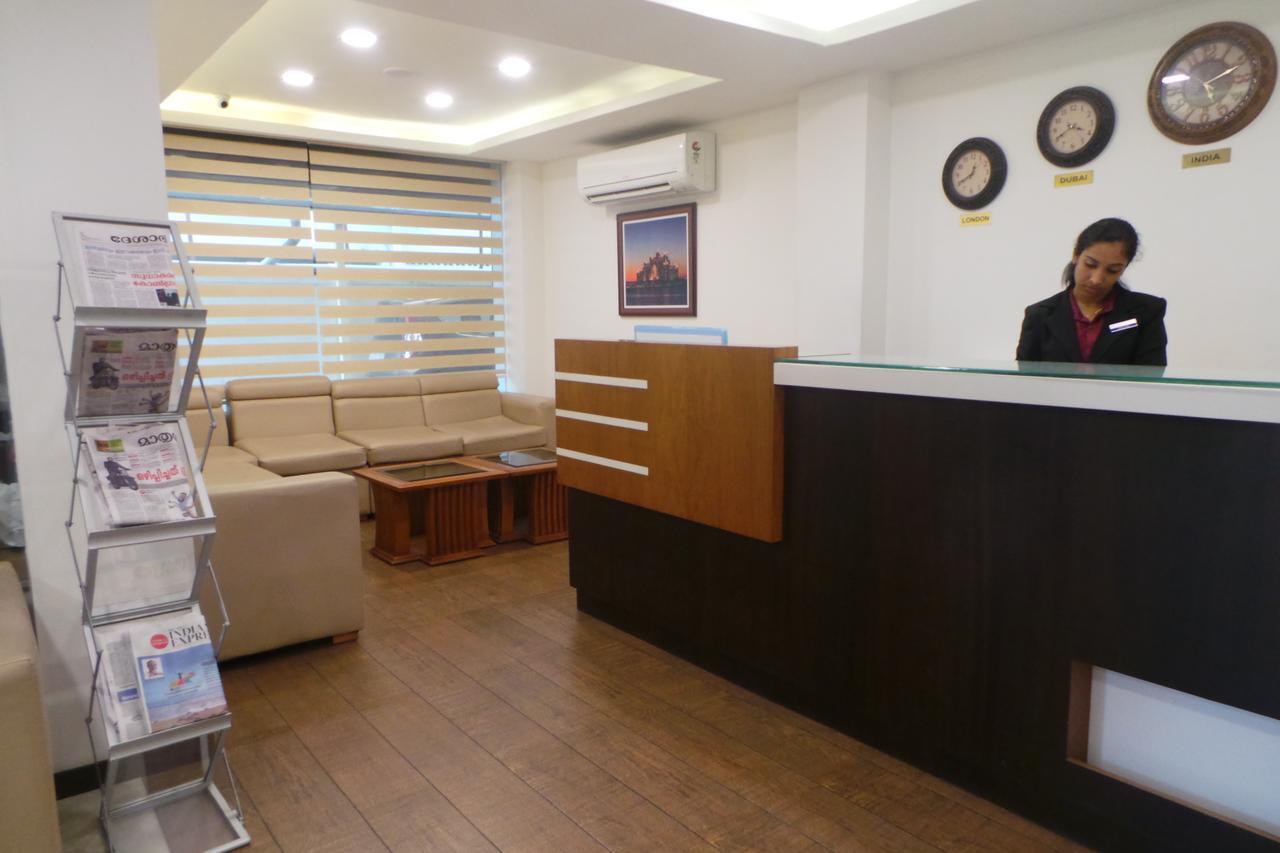 Saas Residency Hotel โคชิโคด ภายนอก รูปภาพ