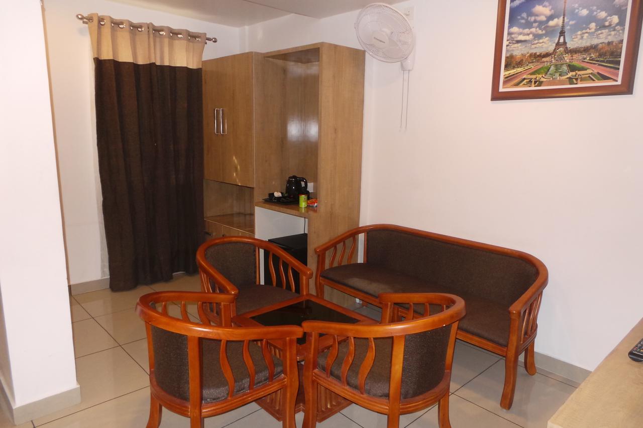 Saas Residency Hotel โคชิโคด ภายนอก รูปภาพ