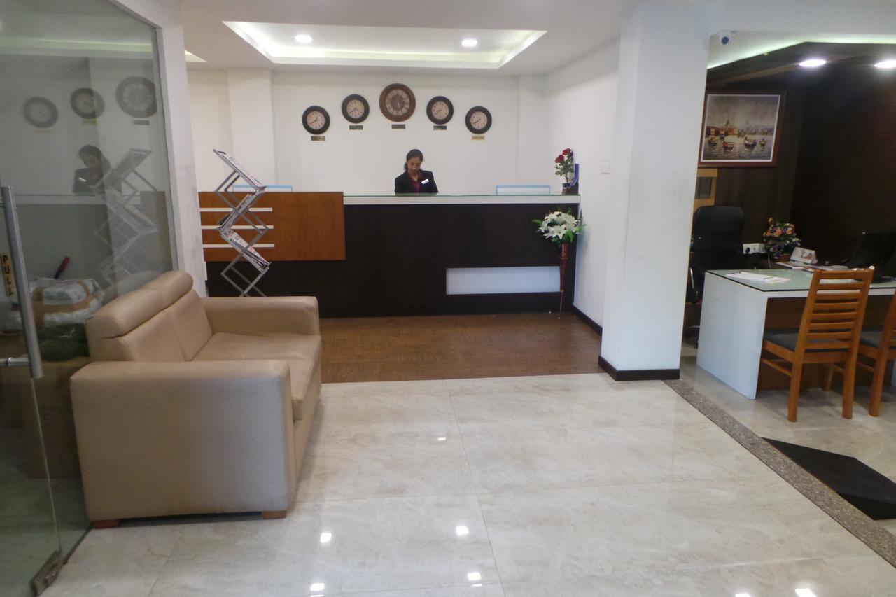 Saas Residency Hotel โคชิโคด ภายนอก รูปภาพ