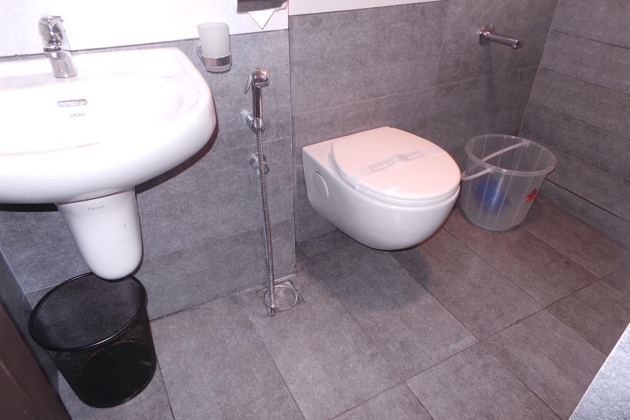 Saas Residency Hotel โคชิโคด ภายนอก รูปภาพ