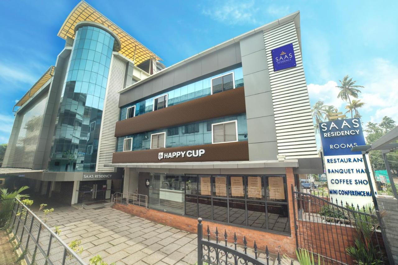 Saas Residency Hotel โคชิโคด ภายนอก รูปภาพ